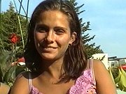 Premi&egrave;re vid&eacute;o de Clara Morgane ! title=