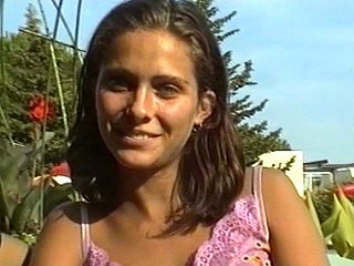 Premi�re vid�o de Clara Morgane !